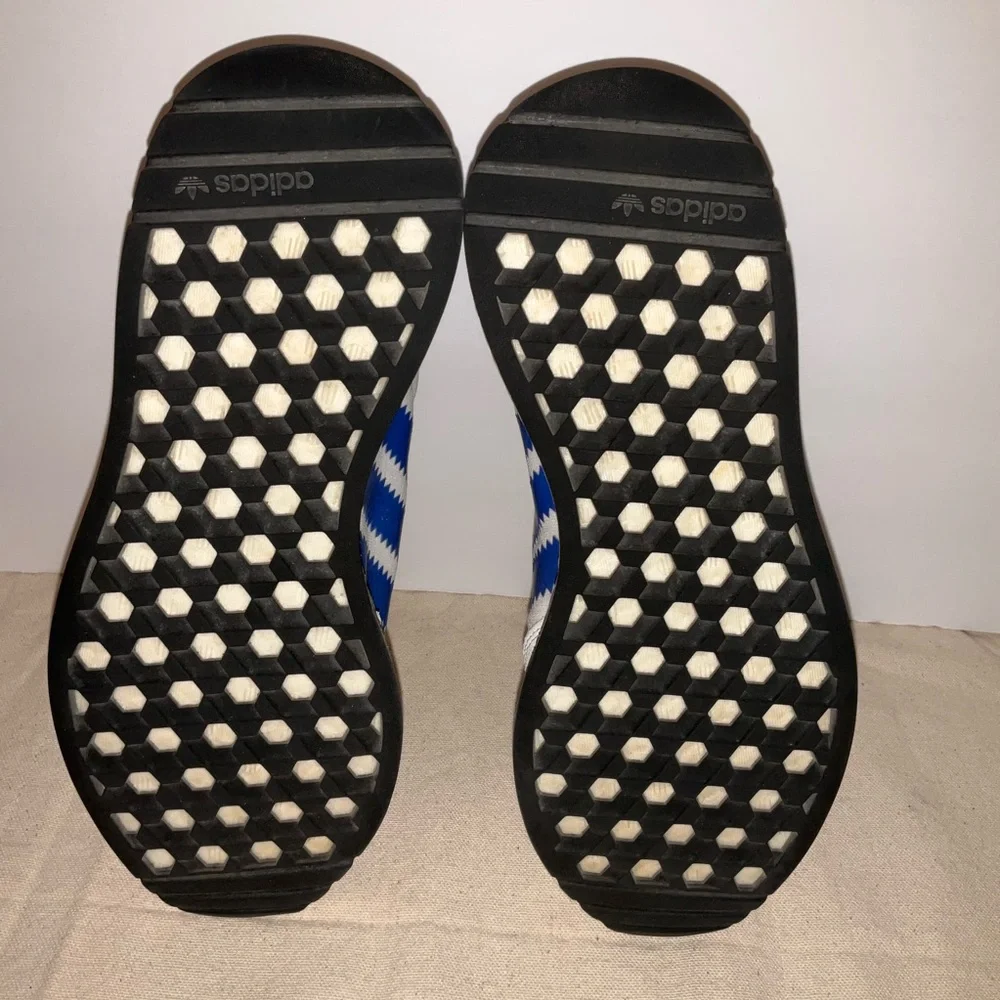 Adidas Men’s size 5 Classic White & Blue Trainers I-5923 Retro Runners Woman 6.5